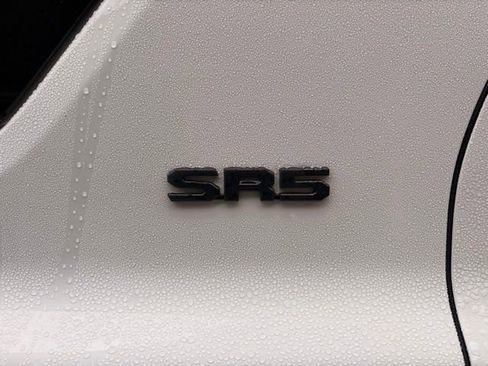 Used 2025 Toyota 4Runner SR5 AWD/4WD image 31