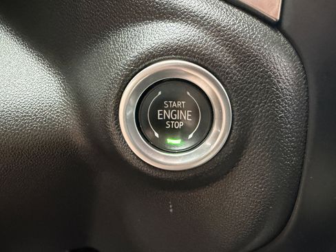 Used 2022 Chevrolet Silverado 1500 RST w/ Safety Package AWD/4WD image 44