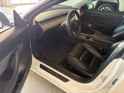Used 2021 Tesla Model 3 Standard Range Plus RWD image 5