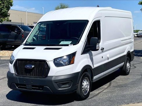 Used 2024 Ford Transit 250 148 Medium Roof Extended AWD image 5
