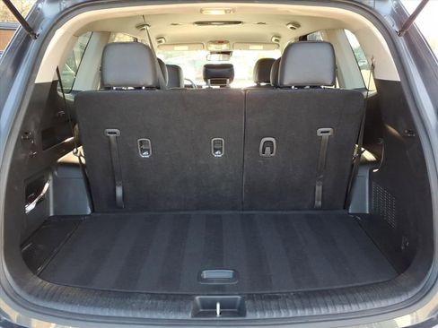 Used 2023 Kia Telluride LX image 14