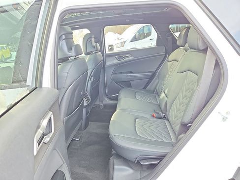 Certified 2023 Kia Sportage X-Line w/ X-Line Premium Package image 11