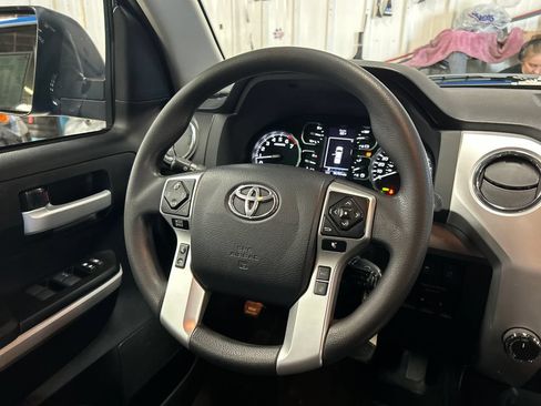 Certified 2018 Toyota Tundra SR5 w/ SR5 Upgrade Package AWD/4WD image 21