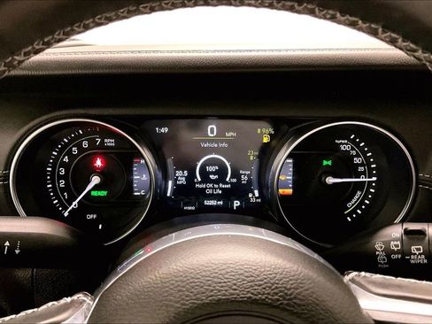 Used 2023 Jeep Wrangler Unlimited Sahara w/ Cold Weather Group AWD/4WD image 13