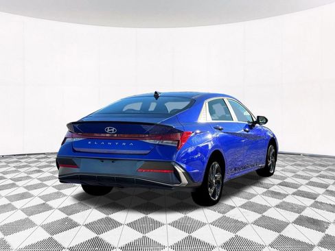 New 2026 Hyundai Elantra SEL Sport Premium FWD image 10