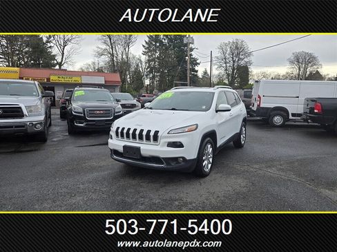 Used 2017 Jeep Cherokee Limited image 2