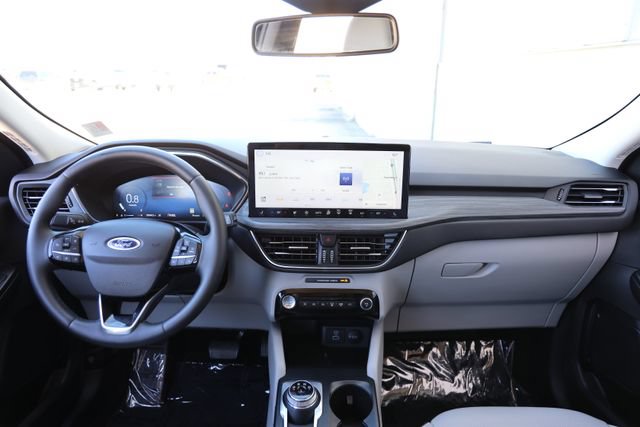 Used 2023 Ford Escape Platinum w/ Class II Trailer Tow Package AWD/4WD image 11