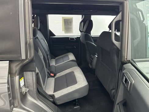 Used 2025 Ford Bronco 4-Door AWD/4WD image 15