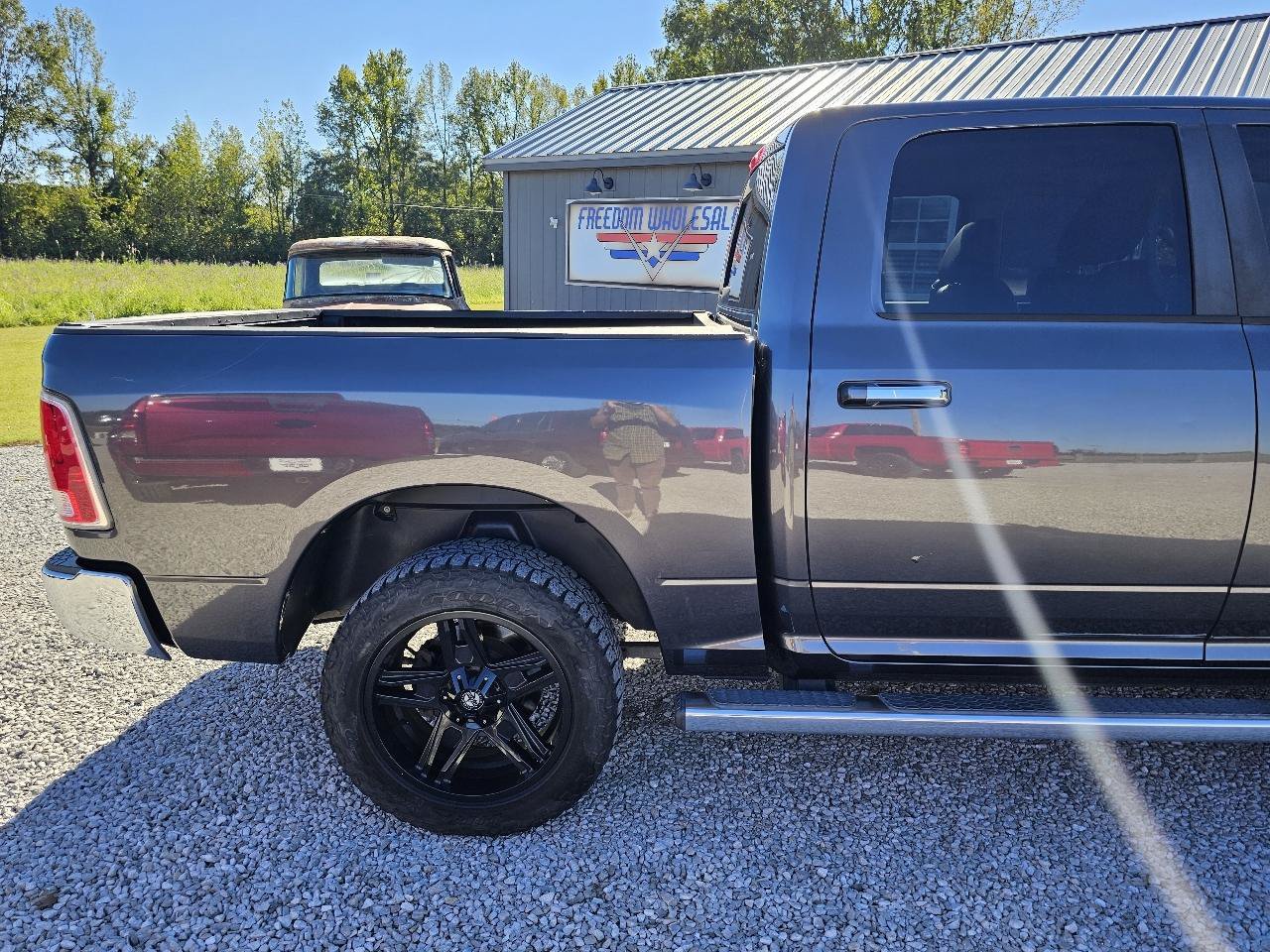 Used 2015 RAM 1500 Laramie Longhorn w/ Convenience Group AWD/4WD image 12