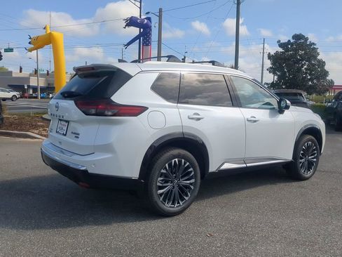 New 2026 Nissan Rogue Platinum AWD/4WD image 4