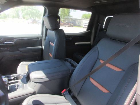 New 2026 GMC Sierra 1500 AT4 AWD/4WD image 13