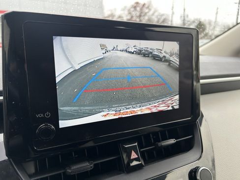 Certified 2023 Toyota Corolla LE image 17