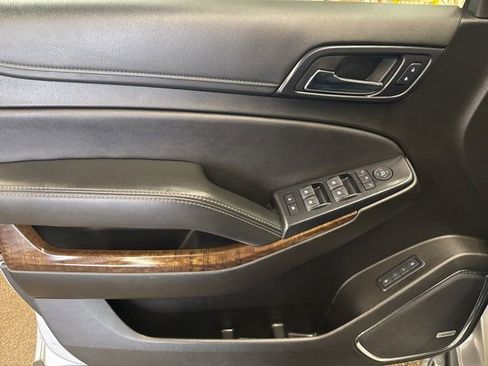 Used 2020 Chevrolet Tahoe LT w/ Luxury Package image 10
