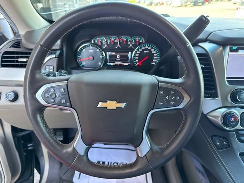 Used 2017 Chevrolet Tahoe LT w/ Luxury Package AWD/4WD image 17