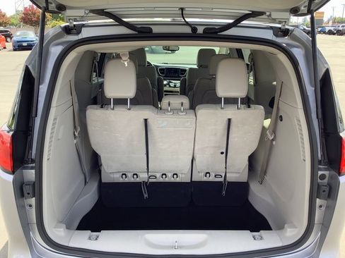 Used 2021 Chrysler Voyager Lxi image 29