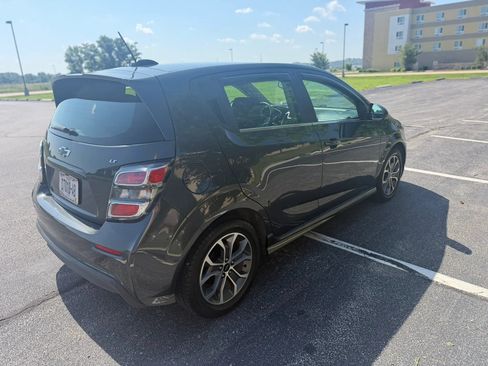 Used 2018 Chevrolet Sonic LT FWD image 5