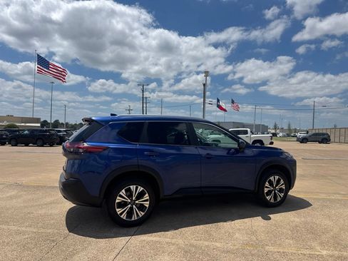 Certified 2023 Nissan Rogue SV w/ SV Premium B Package FWD image 22