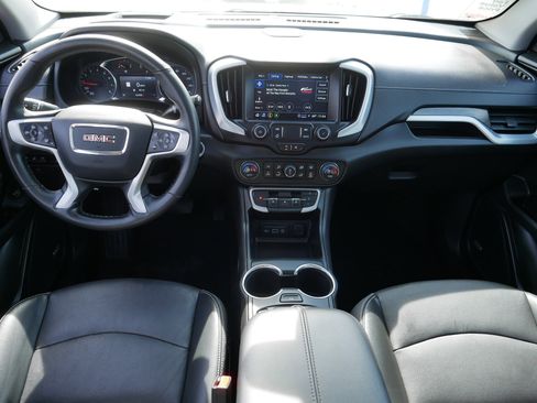 Used 2023 GMC Terrain SLT w/ Infotainment Package II image 10