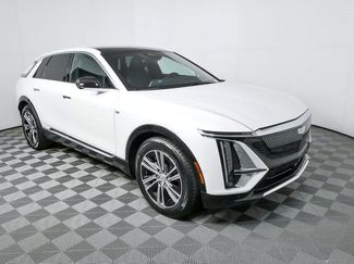 Used 2025 Cadillac Lyriq Luxury w/ LPO, Floor Liner Package AWD/4WD video 1