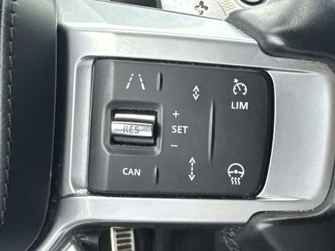 Used 2022 Land Rover Discovery HSE R-Dynamic AWD/4WD image 30