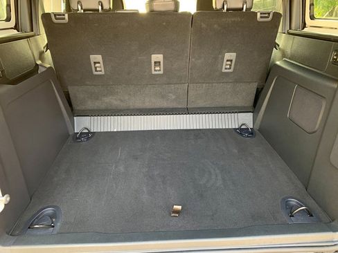 Used 2025 Ford Bronco Badlands AWD/4WD image 16
