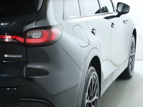 Certified 2025 MAZDA CX-70 Plug-In Hybrid w/ Premium Pkg image 15