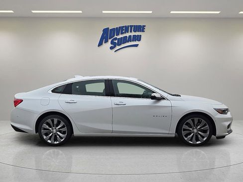 Used 2018 Chevrolet Malibu Premier w/ Premier Sun and Wheel Package image 7