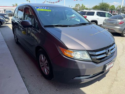 Used 2014 Honda Odyssey EX image 3