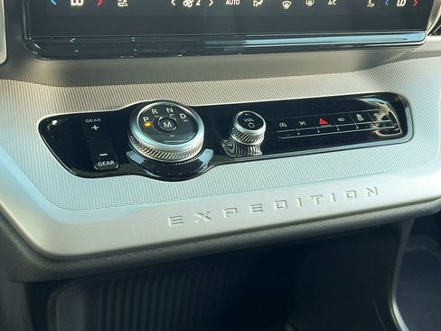 New 2025 Ford Expedition Max Active image 22