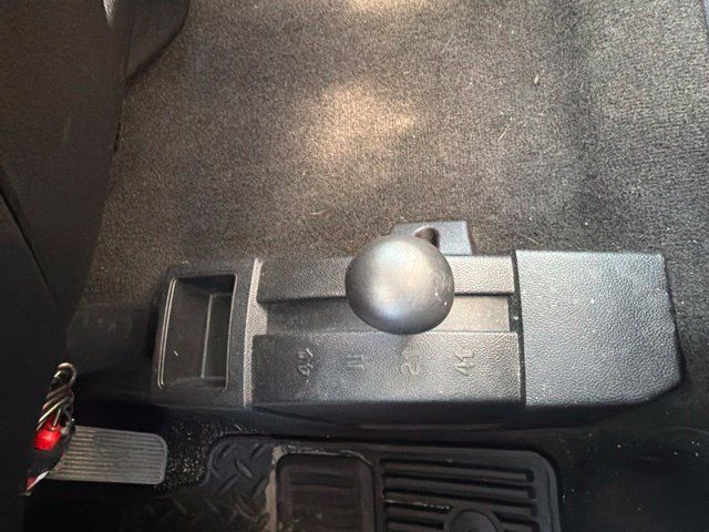 Used 2015 GMC Sierra 1500 4x4 Double Cab w/ Elevation Edition image 15