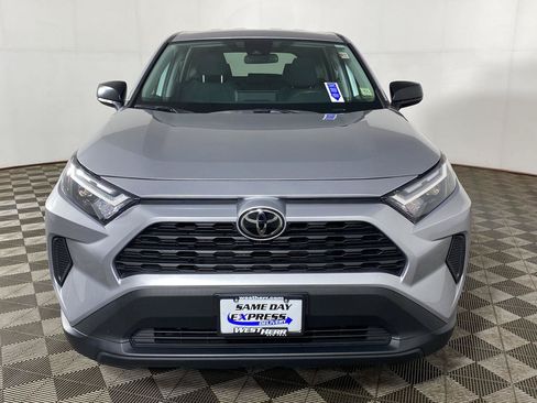 Used 2024 Toyota RAV4 LE AWD/4WD image 8