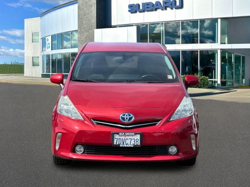Used 2014 Toyota Prius V Five FWD image 11