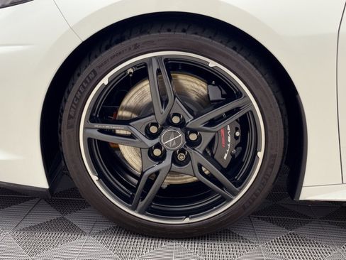 Used 2021 Chevrolet Corvette Stingray Premium Cpe w/ Z51 Performance Package RWD image 13