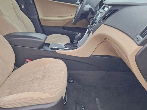 Used 2012 Hyundai Sonata GLS FWD image 12