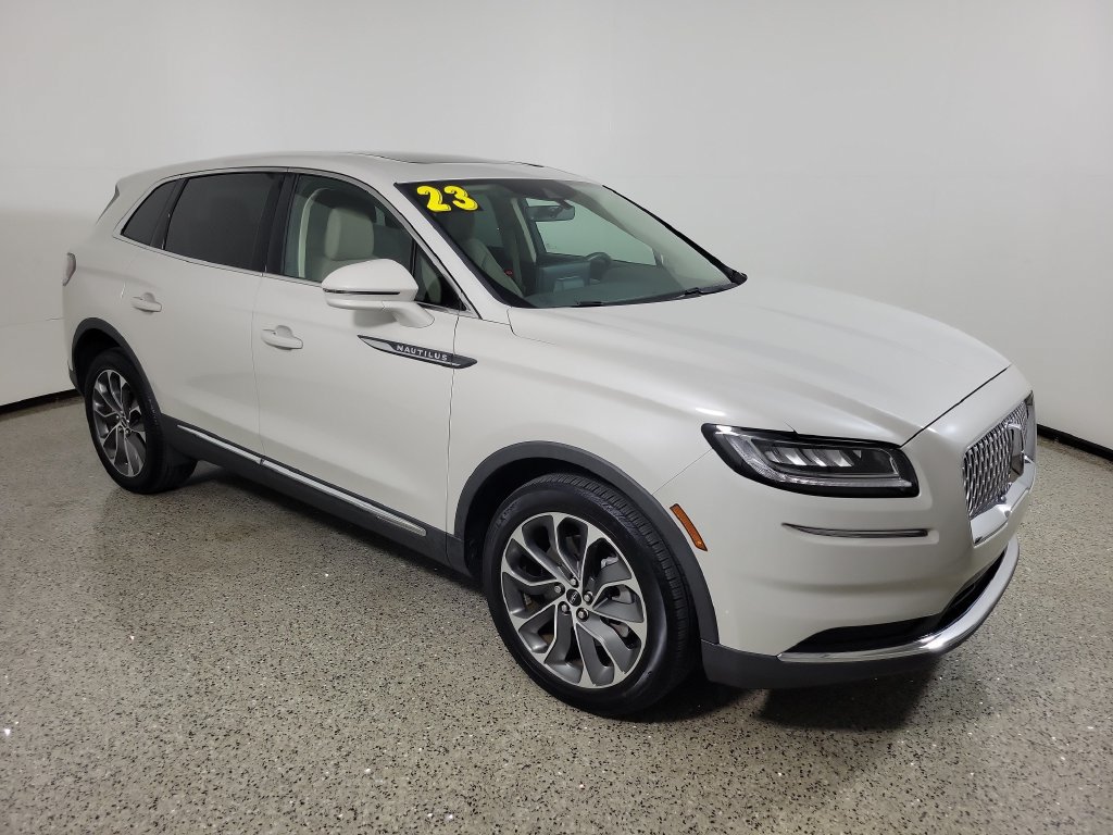 Certified 2023 Lincoln Nautilus Reserve AWD/4WD image 33