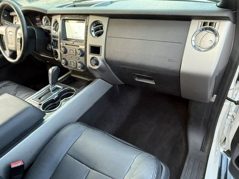 Used 2017 Ford Expedition EL Limited image 19