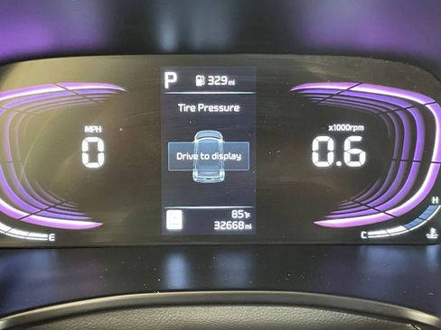 Used 2025 Kia Soul LX w/ LX Technology Package image 38