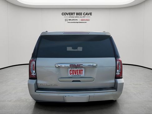 Used 2015 GMC Yukon XL Denali w/ Touring Package image 8