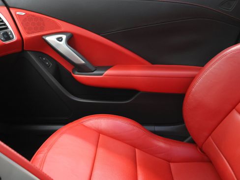 Used 2015 Chevrolet Corvette Stingray Coupe w/ 3LT Preferred Equipment Group RWD image 11
