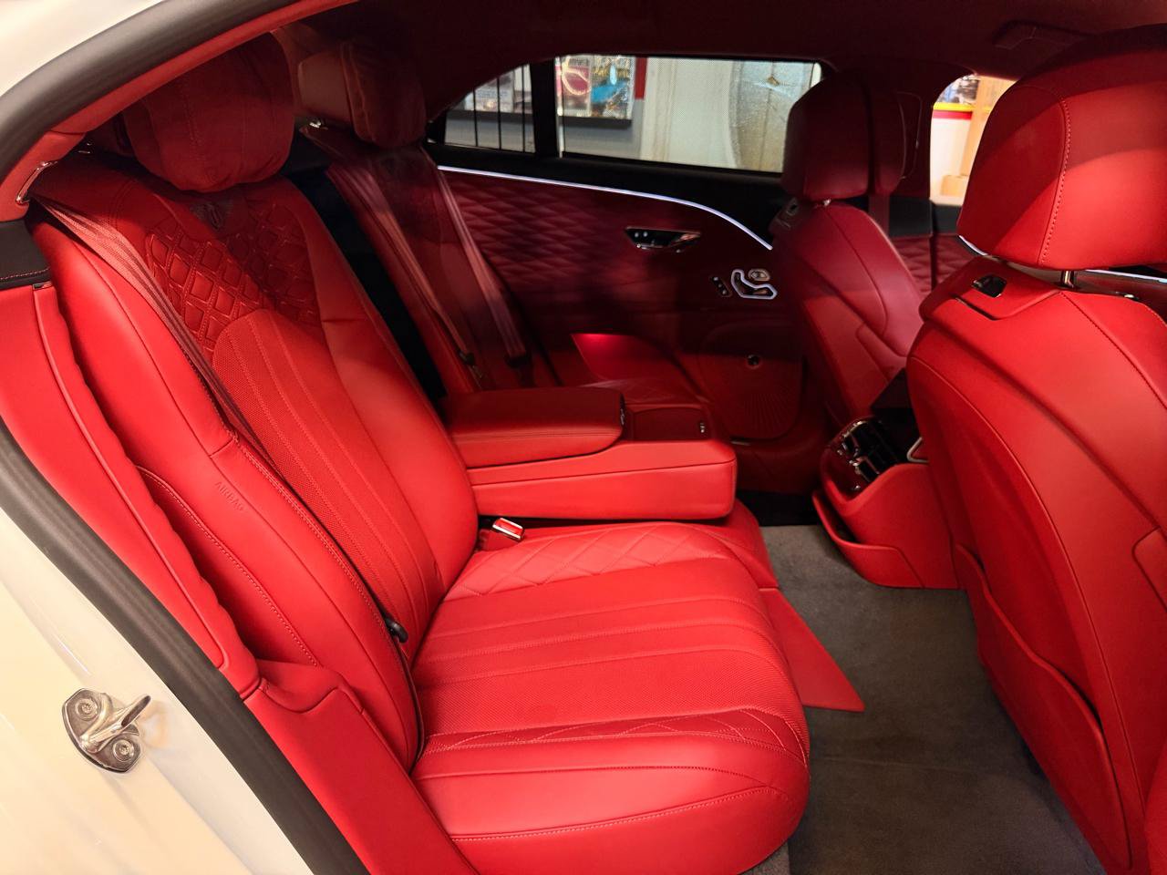 Used 2024 Bentley Flying Spur W12 AWD/4WD image 22