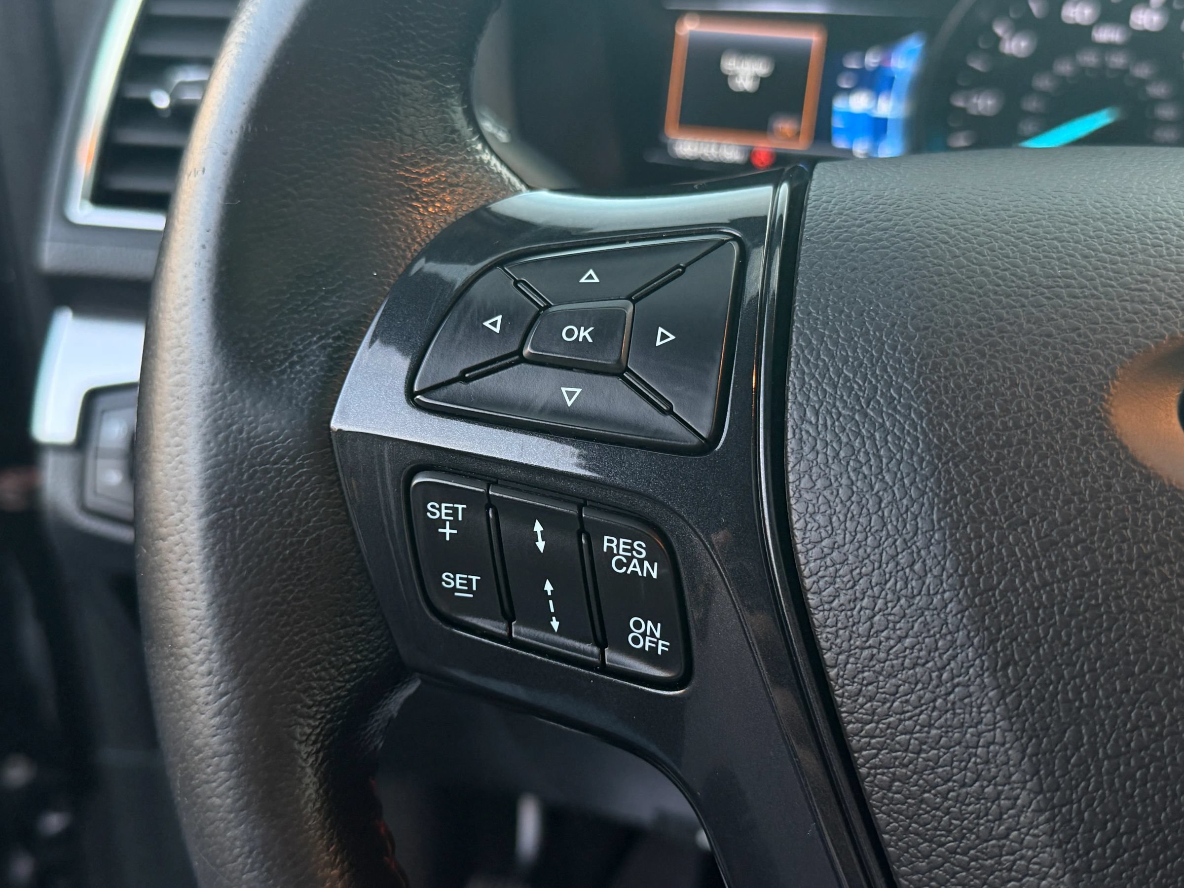 Used 2017 Ford Explorer Sport AWD/4WD image 10