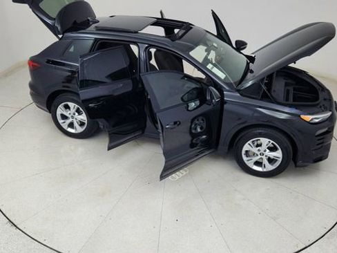 Used 2025 Audi Q6 e-tron Premium w/ Convenience Package image 80