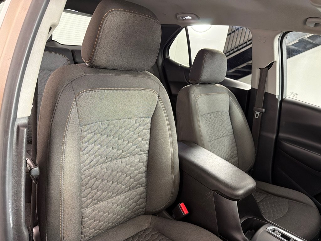 Used 2018 Chevrolet Equinox LT FWD image 24