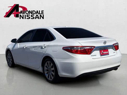 Used 2016 Toyota Camry XLE w/ Moonroof Package FWD image 4