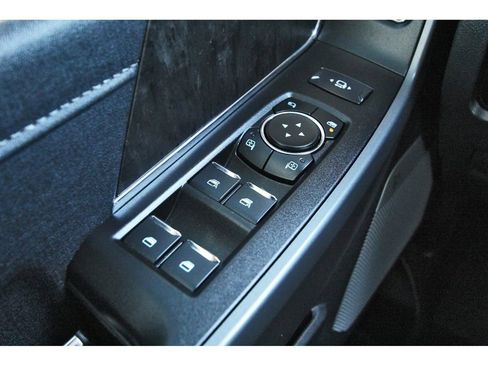 Used 2024 Ford F350 Lariat w/ Lariat Ultimate Package AWD/4WD image 21