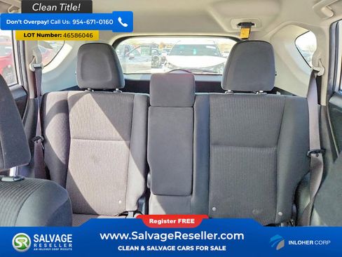 Used 2018 Toyota RAV4 LE image 13
