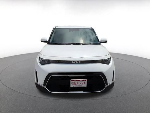 Used 2025 Kia Soul LX w/ LX Technology Package FWD image 4