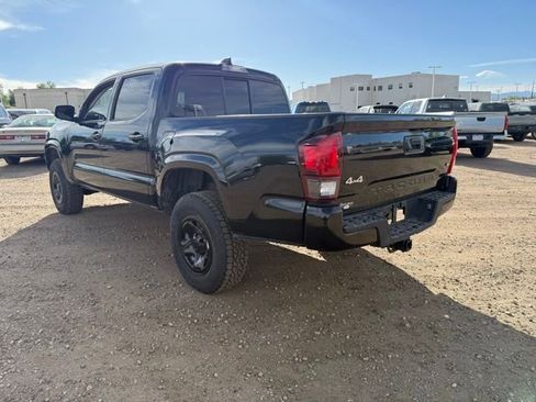 Used 2022 Toyota Tacoma SR AWD/4WD image 3
