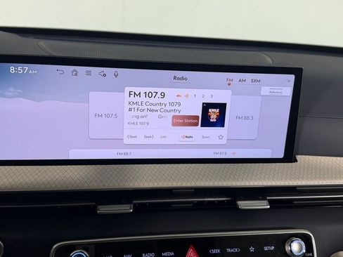 Used 2025 Genesis GV80 3.5T Prestige image 18