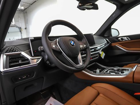 New 2026 BMW X5 xDrive40i AWD/4WD image 10